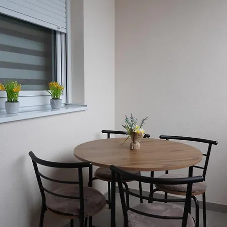 Apartment Mala Avantura *